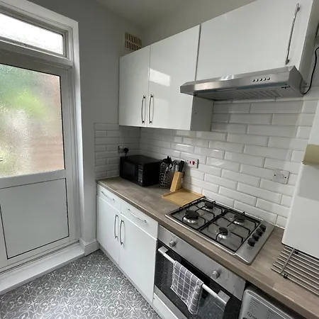 E10 Short Stay Apartment Лондон Экстерьер фото