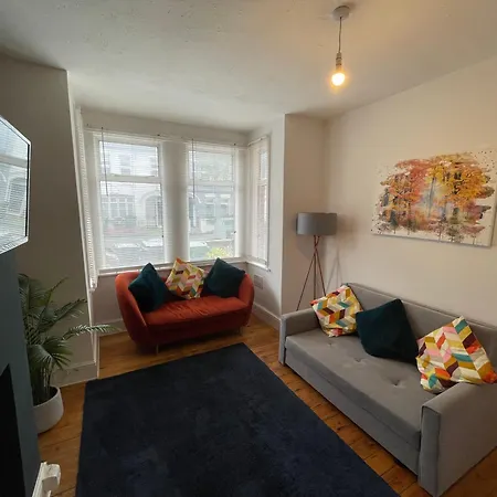 E10 Short Stay Apartment Лондон Экстерьер фото