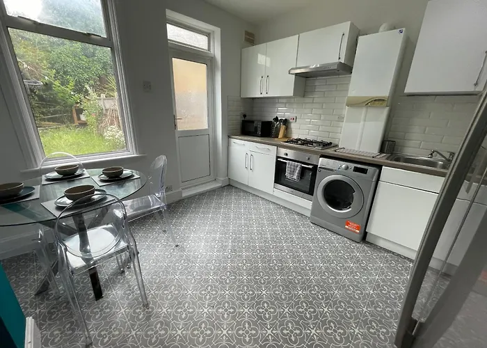 E10 Short Stay Apartment